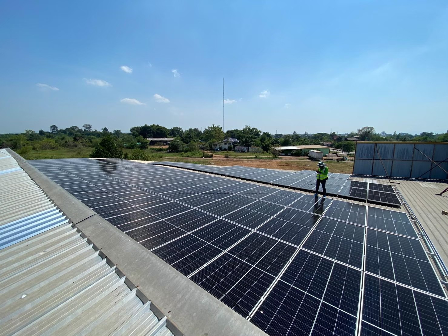 โซลาร์รูฟท็อปและระบบจัดการพลังงาน